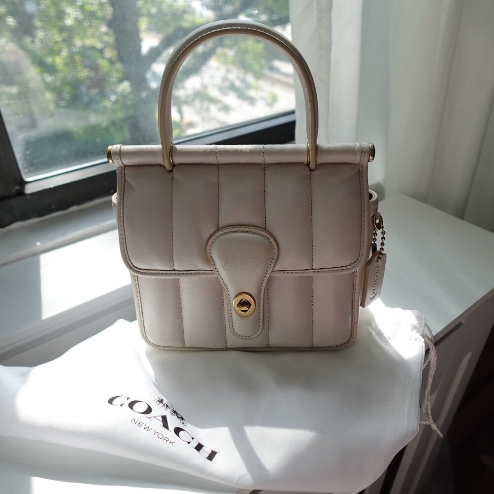 Coach Willis Top Handle 18 With Quilting (white)